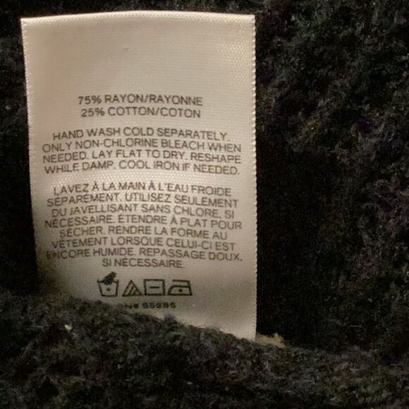 Express Sweater - Picture 4 of 4